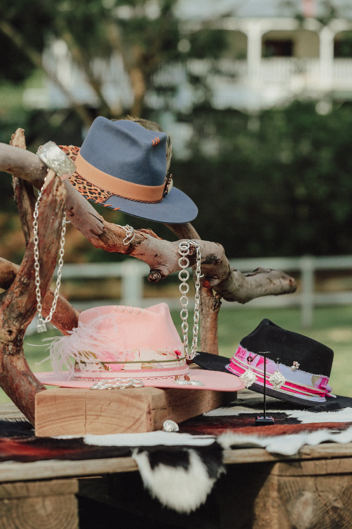 Large Round Link Necklace