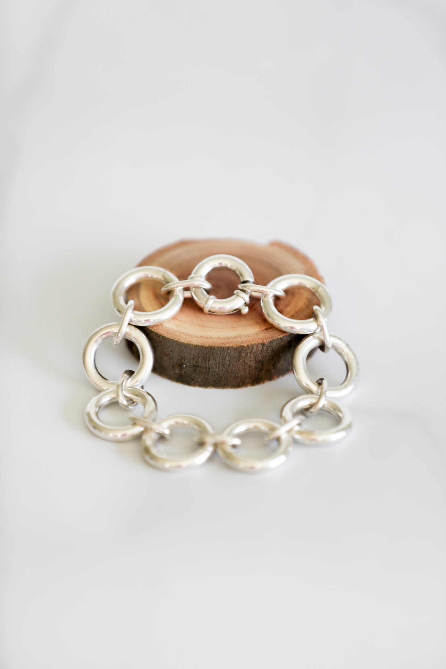 Large Round Link Bracelet