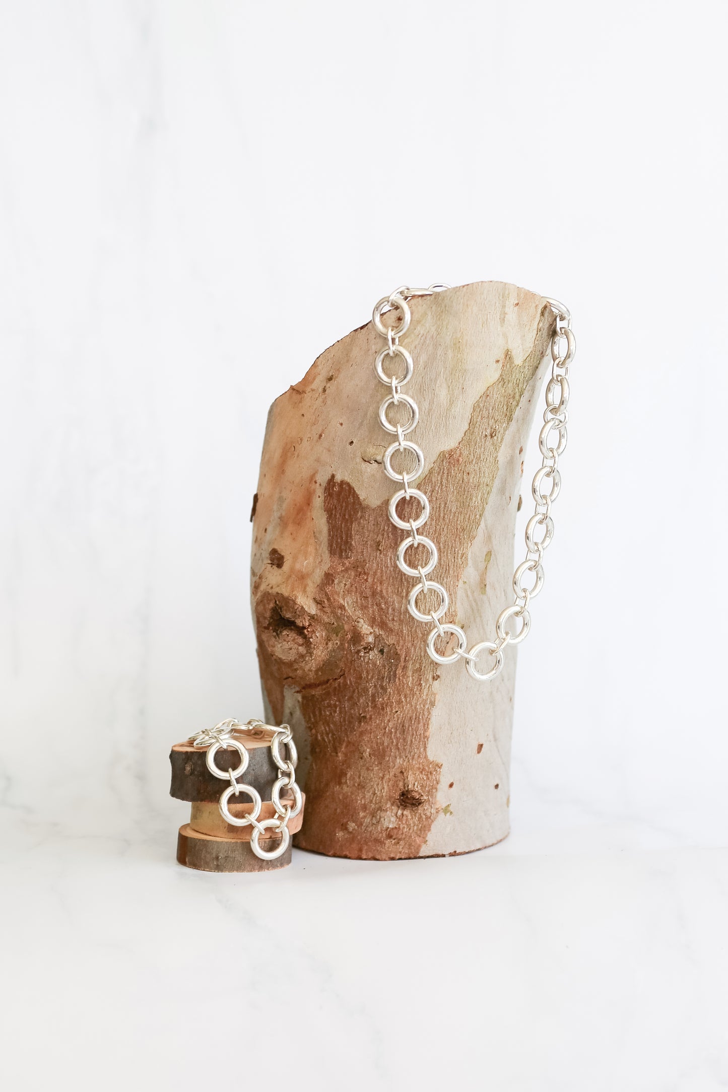 Large Round Link Necklace